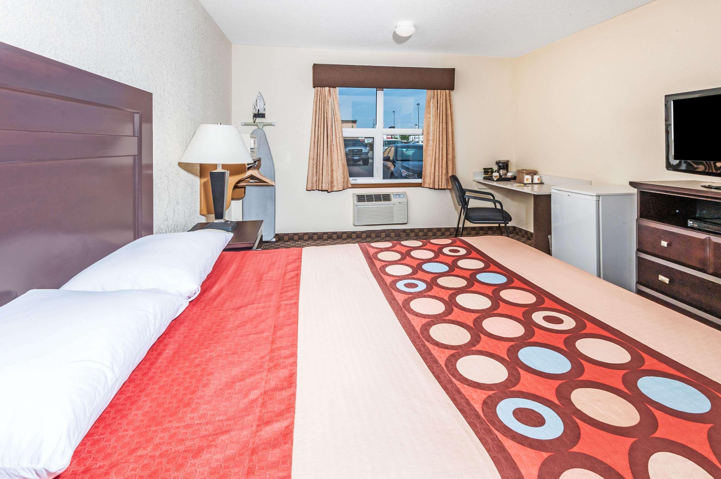 Hotel Super 8 By Wyndham Calgary/Airport Exterior foto